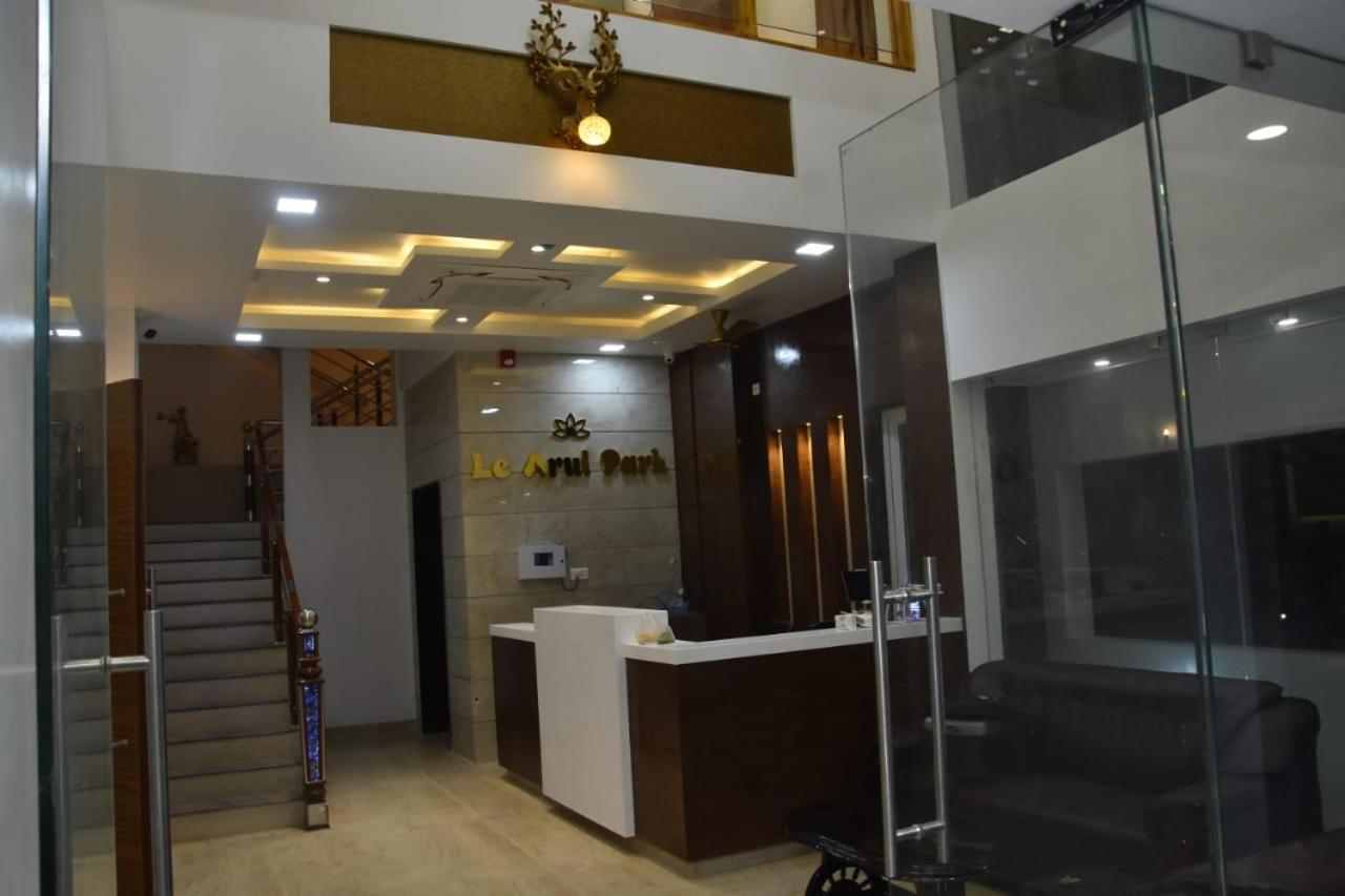 Le Arul Park Hotel Karaikal Bagian luar foto
