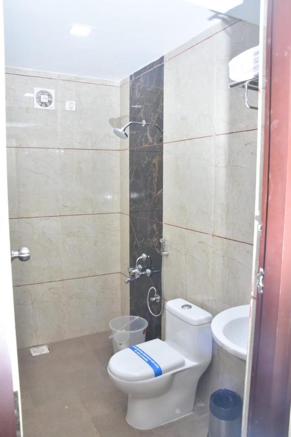 Le Arul Park Hotel Karaikal Bagian luar foto