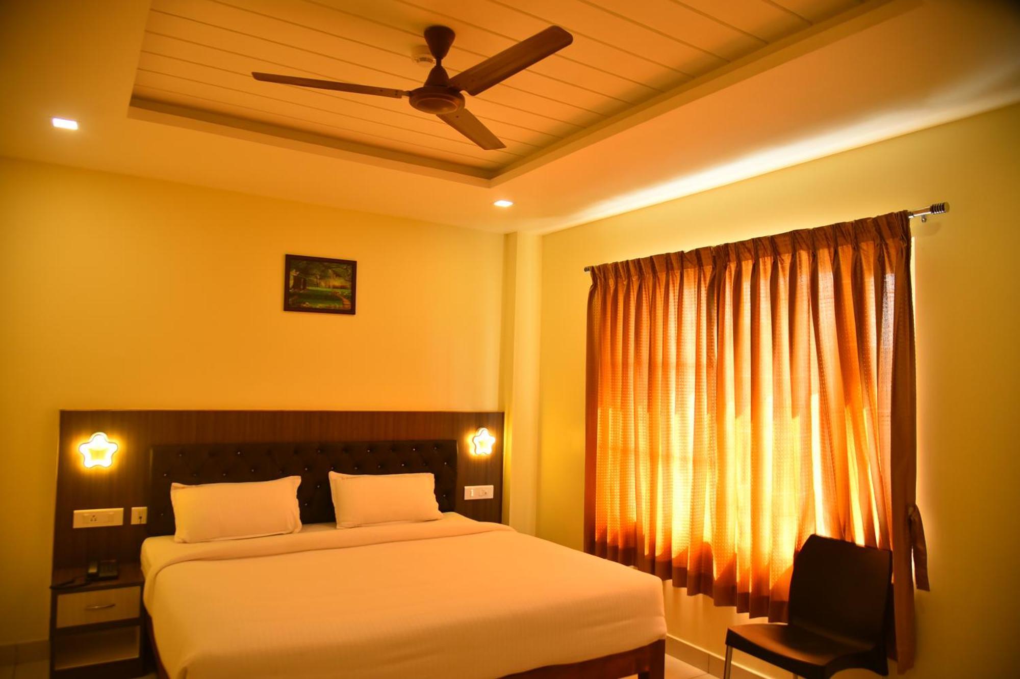 Le Arul Park Hotel Karaikal Ruang foto